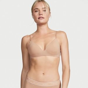 Victorias Secret 34DDD tshirt lightly lined wireless bra nude